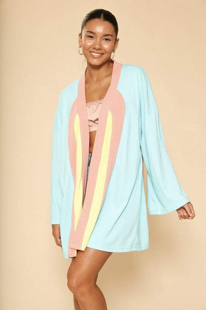 Retro Look Terry Cloth Robe with stylish arch design.