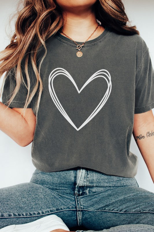 Heart Valentine's Day minimalist graphic tee on model, featuring short sleeves and oversized style.