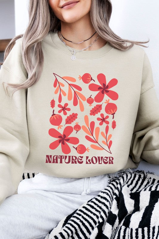 Nature Lover Graphic Sweatshirt