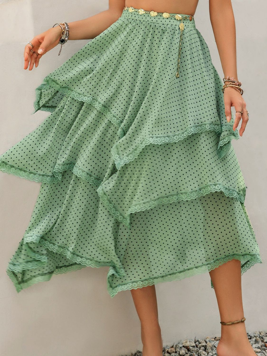 Lace detail layered printed skirt in green with tiered design.