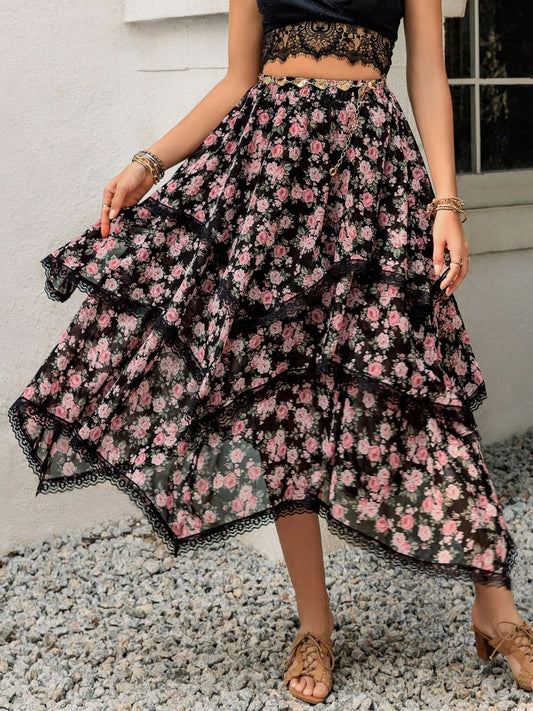 Layered skirt with lace details and floral print.