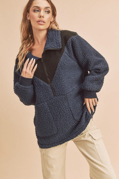 Sherpa oversized two tone half zip fleece pullover, cozy and stylish sweatshirt with pocketed design.